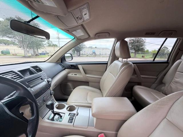 2012 Toyota Highlander SE