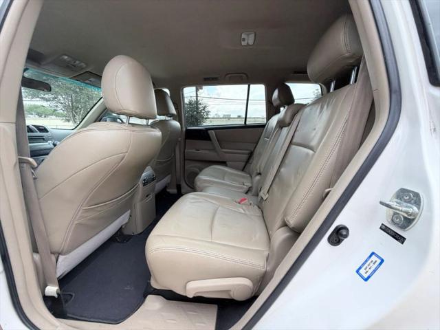 2012 Toyota Highlander SE