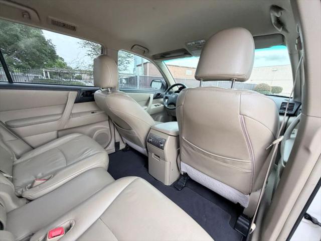2012 Toyota Highlander SE