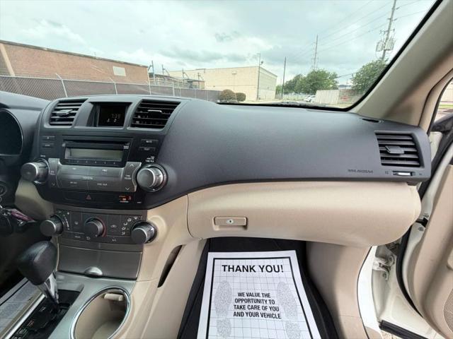 2012 Toyota Highlander SE