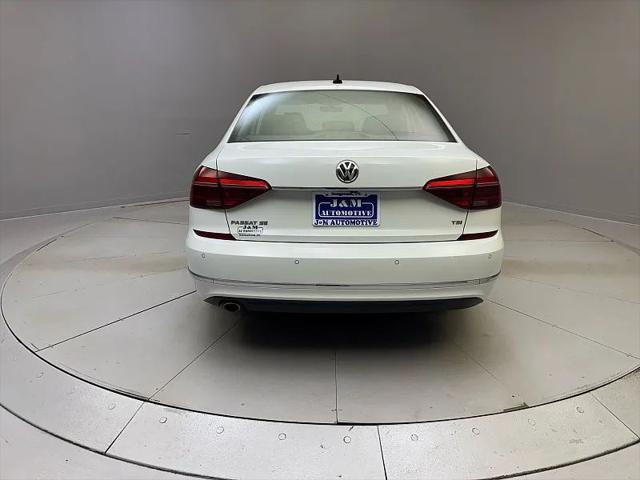 2017 Volkswagen Passat 1.8T SE