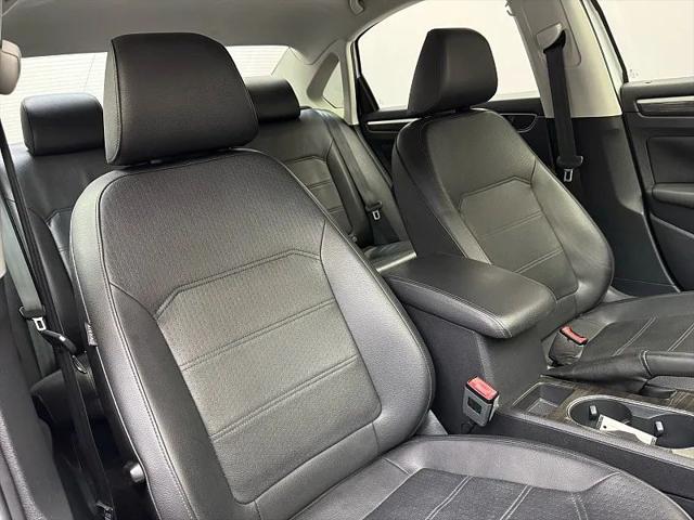2017 Volkswagen Passat 1.8T SE