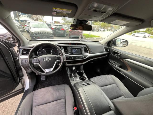 2017 Toyota Highlander LE