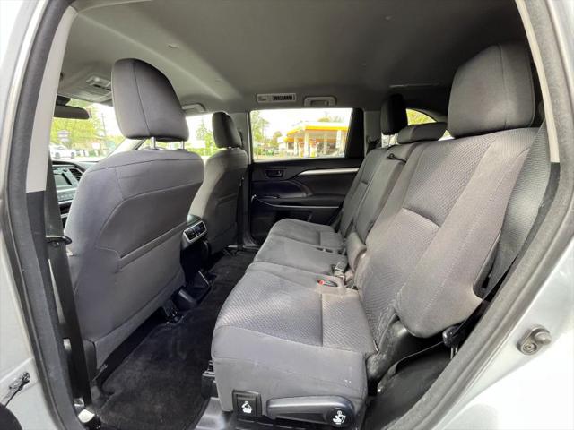 2017 Toyota Highlander LE