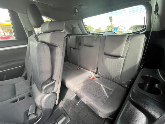 2017 Toyota Highlander LE