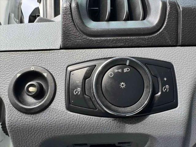 2019 Ford Transit Medium Roof w/Sliding Side Door w/RWB