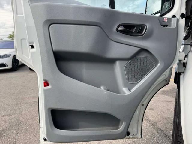 2019 Ford Transit Medium Roof w/Sliding Side Door w/RWB