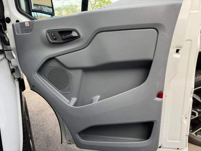 2019 Ford Transit Medium Roof w/Sliding Side Door w/RWB