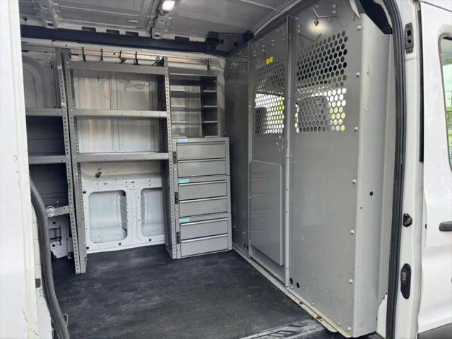 2019 Ford Transit Medium Roof w/Sliding Side Door w/RWB