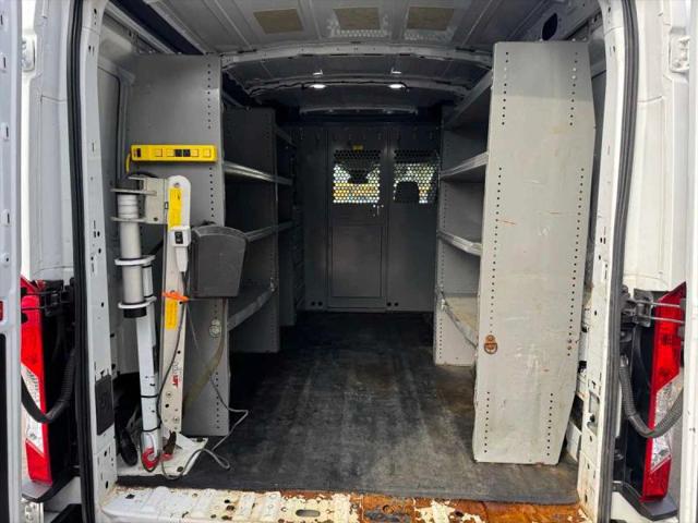 2019 Ford Transit Medium Roof w/Sliding Side Door w/RWB