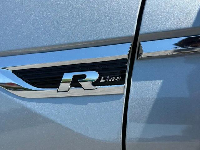 2021 Volkswagen Tiguan 2.0T SE R-Line Black