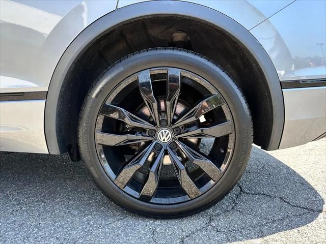 2021 Volkswagen Tiguan 2.0T SE R-Line Black