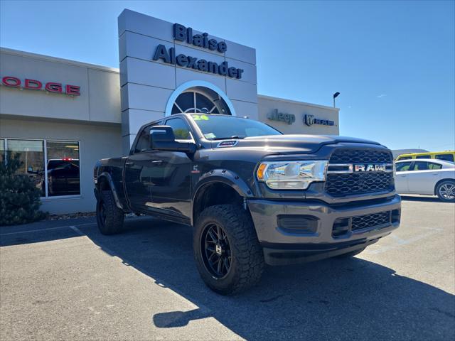 2024 RAM 3500 Tradesman Crew Cab 4x4 64 Box 2024 RAM 3500 Tradesman Crew Cab 4x4 64 Box