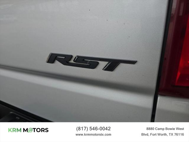 2022 Chevrolet Silverado 1500 4WD Crew Cab Short Bed RST