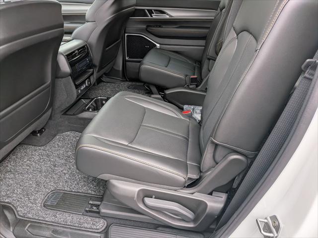 2026 Jeep Grand Wagoneer L 4x4