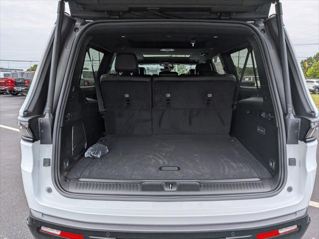 2026 Jeep Grand Wagoneer L 4x4