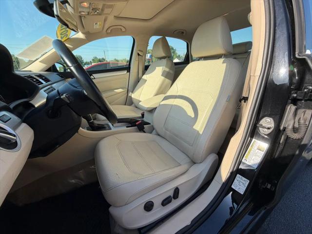 2012 Volkswagen Passat 2.5L SE