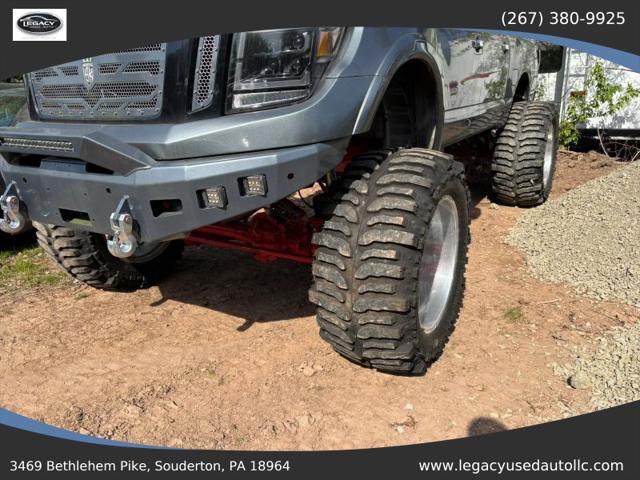 2017 Nissan Titan SV