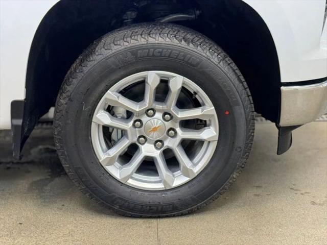 2026 Chevrolet Silverado 1500 4WD Crew Cab Short Bed LT with 2FL