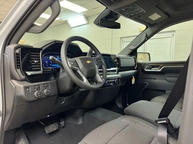 2026 Chevrolet Silverado 1500 4WD Crew Cab Short Bed LT with 2FL