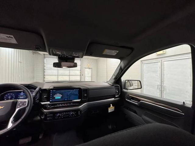2026 Chevrolet Silverado 1500 4WD Crew Cab Short Bed LT with 2FL