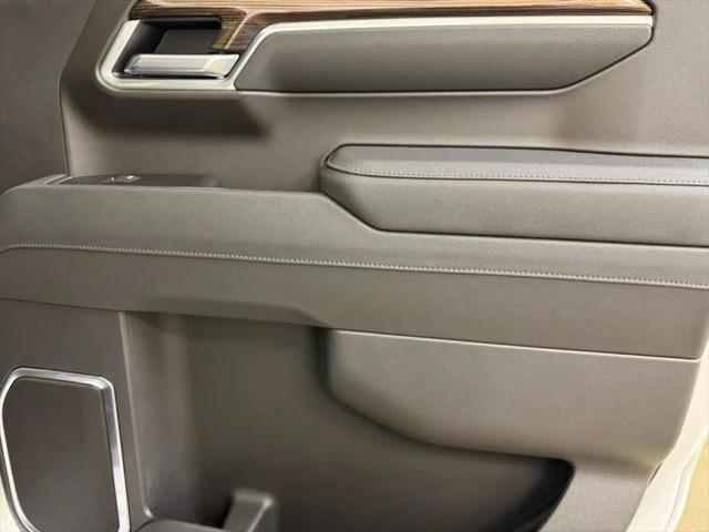 2026 Chevrolet Silverado 1500 4WD Crew Cab Short Bed LT with 2FL