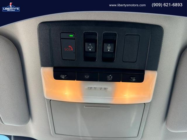 2022 Nissan Pathfinder SL 2WD