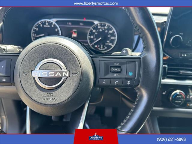 2022 Nissan Pathfinder SL 2WD