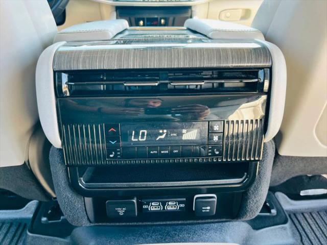 2022 Jeep Wagoneer Series III 4x4