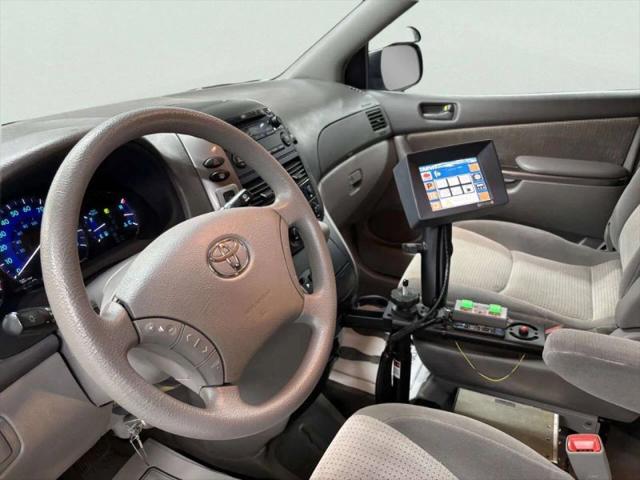 2010 Toyota Sienna LE