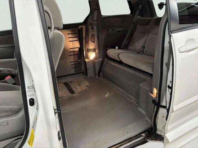 2010 Toyota Sienna LE
