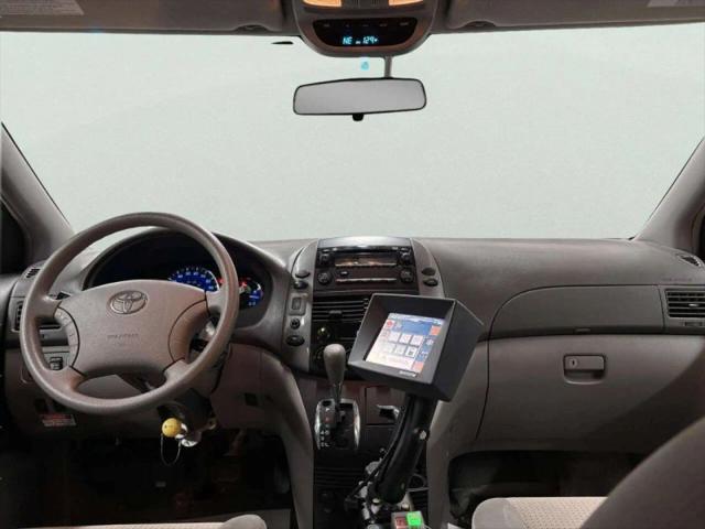 2010 Toyota Sienna LE