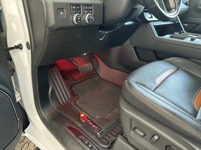 2025 GMC Sierra 2500HD 4WD Crew Cab Standard Bed AT4