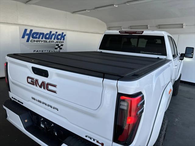 2025 GMC Sierra 2500HD 4WD Crew Cab Standard Bed AT4