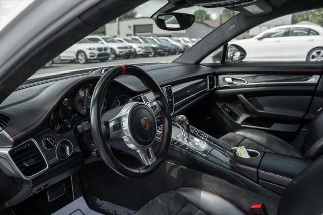 2016 Porsche Panamera GTS