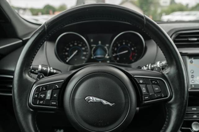 2018 Jaguar F-PACE 25t Premium