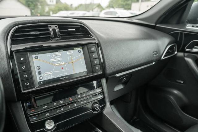 2018 Jaguar F-PACE 25t Premium