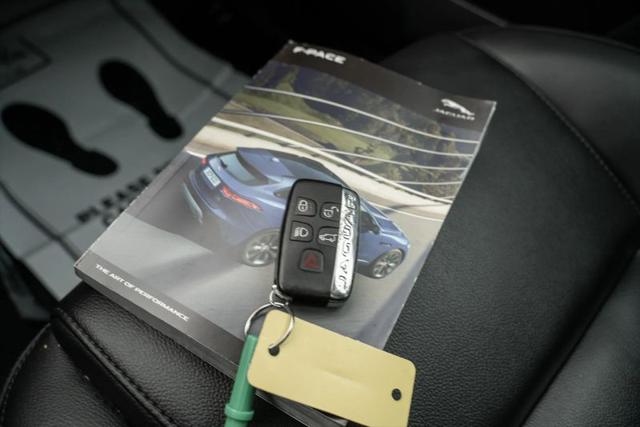 2018 Jaguar F-PACE 25t Premium
