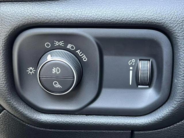 2023 Ram 1500 Big Horn Crew Cab 4x4 57 Box