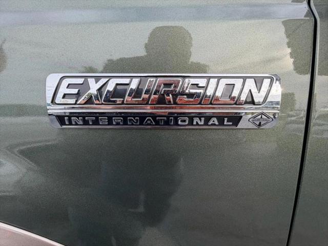 2005 Ford Excursion Eddie Bauer