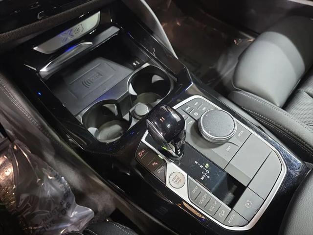 2025 BMW X4 xDrive30i