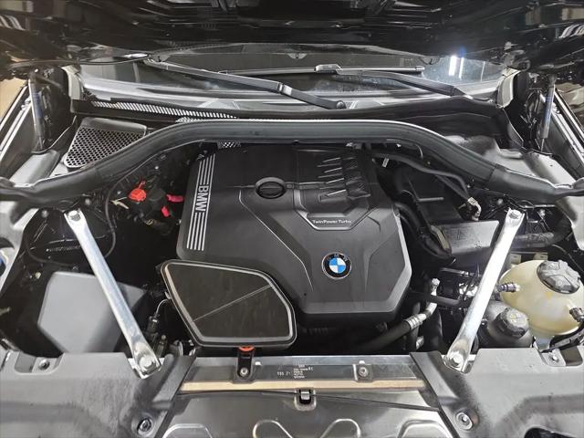 2025 BMW X4 xDrive30i