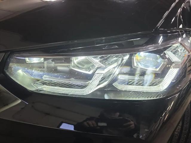 2025 BMW X4 xDrive30i