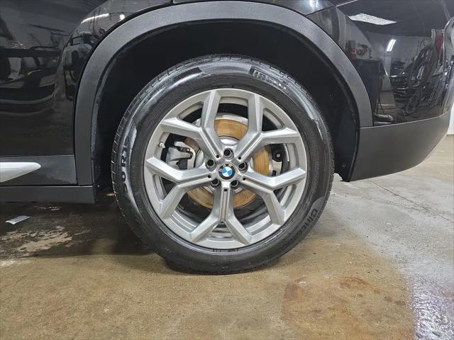 2025 BMW X4 xDrive30i