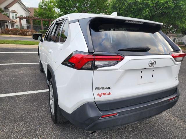 2023 Toyota RAV4 LE
