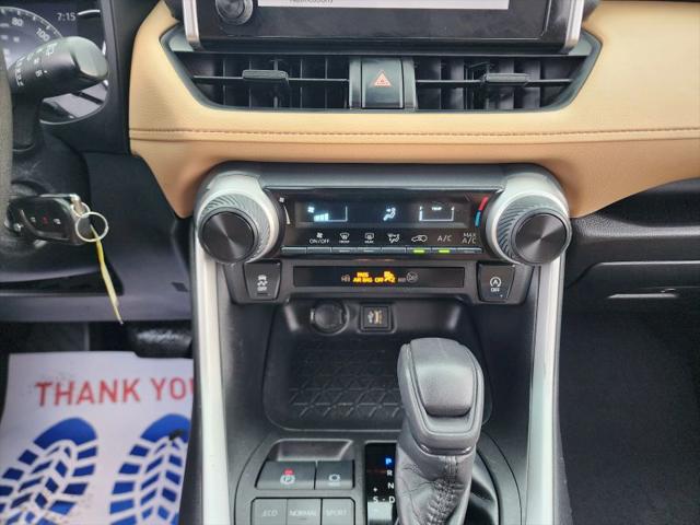 2023 Toyota RAV4 LE