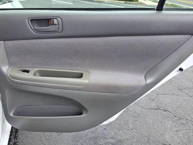 2003 Toyota Camry LE