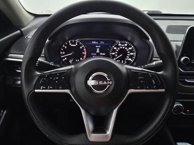 2023 Nissan Altima SV FWD
