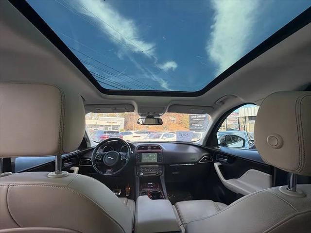 2017 Jaguar F-PACE 35t Prestige