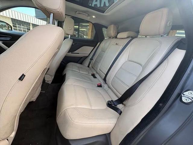 2017 Jaguar F-PACE 35t Prestige